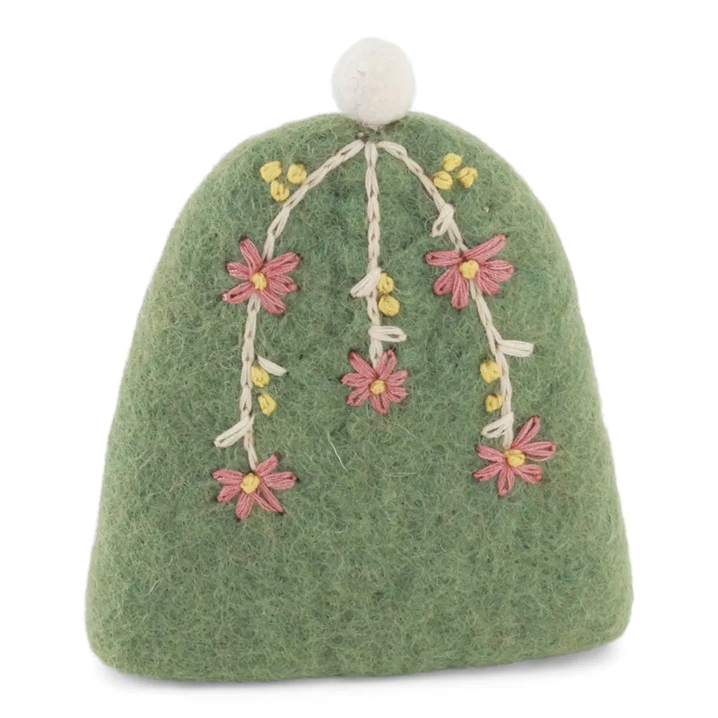 Egg Warmer Green – Embroidered
