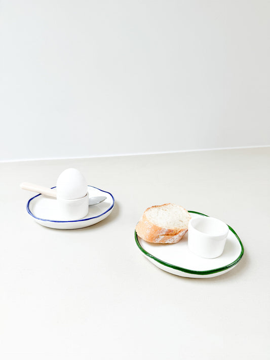 Egg cup with plate – Green rim – 7 x 7 x 6 cm