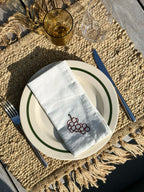 Set of 2 embroidered napkins 'Wine & Grapes'