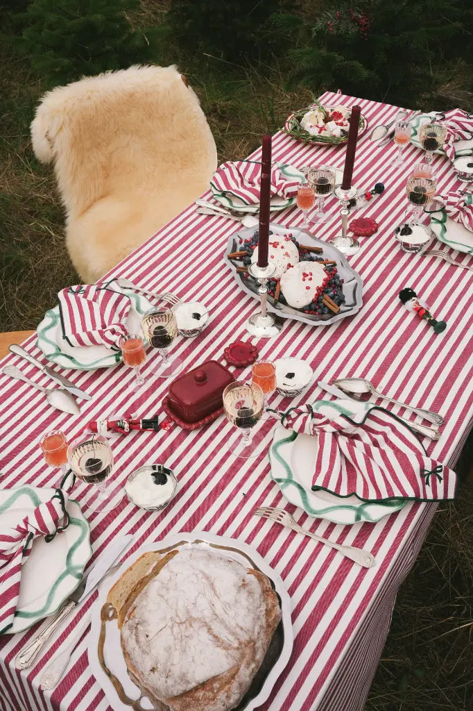 Tablecloth - Noëline Burgundy - 3 Sizes