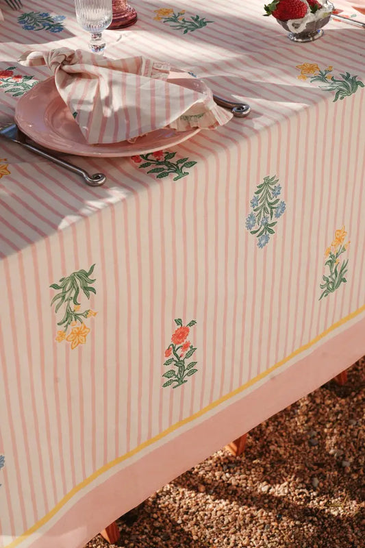 Tablecloth - Rose Pink - Floral pattern