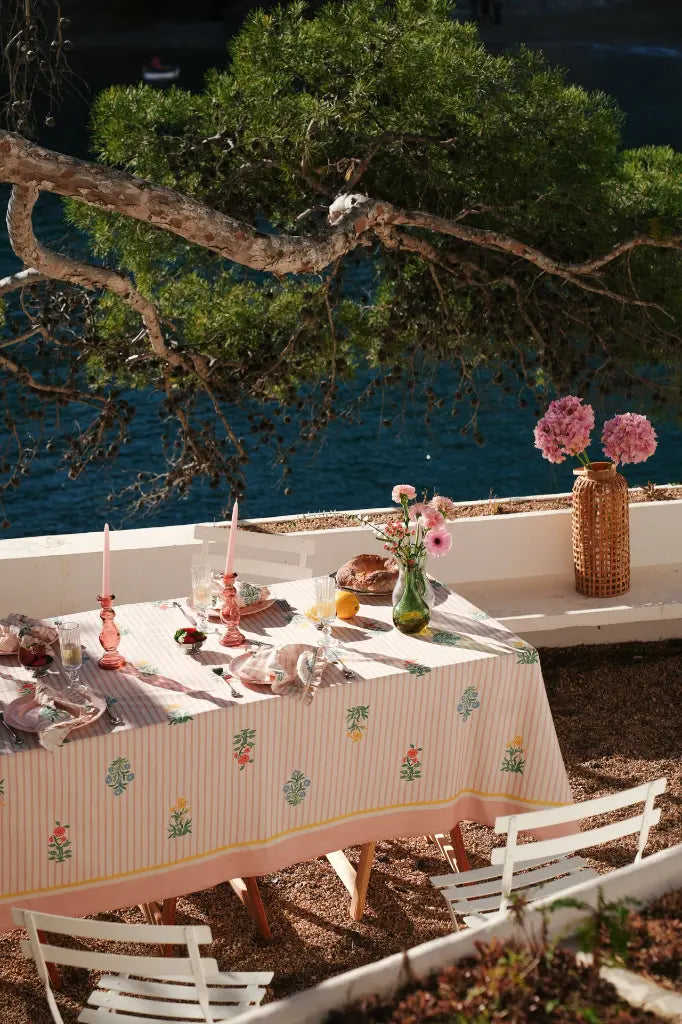 Tablecloth - Rose Pink - Floral pattern