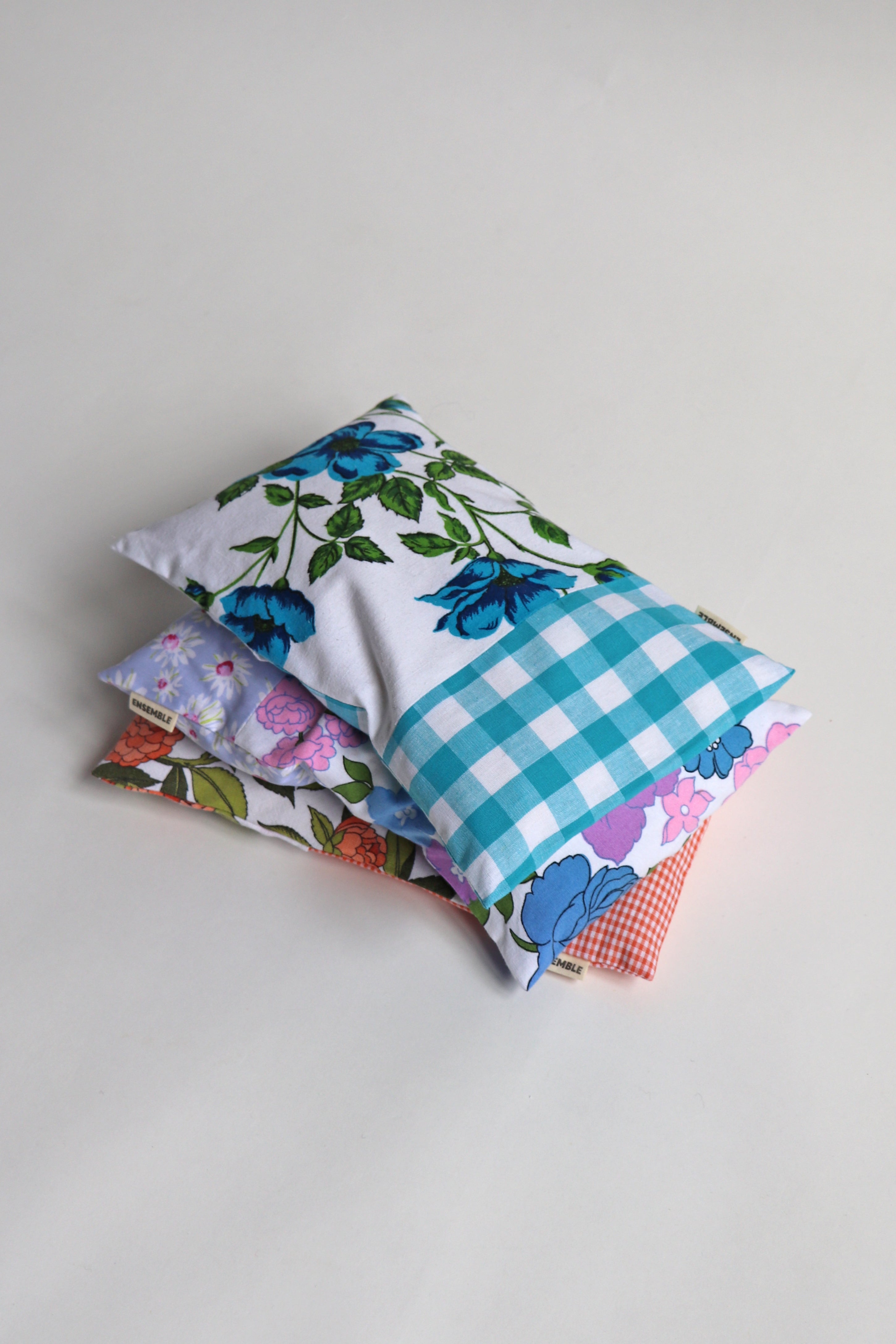 Cherry stone pillow - 20x20 cm