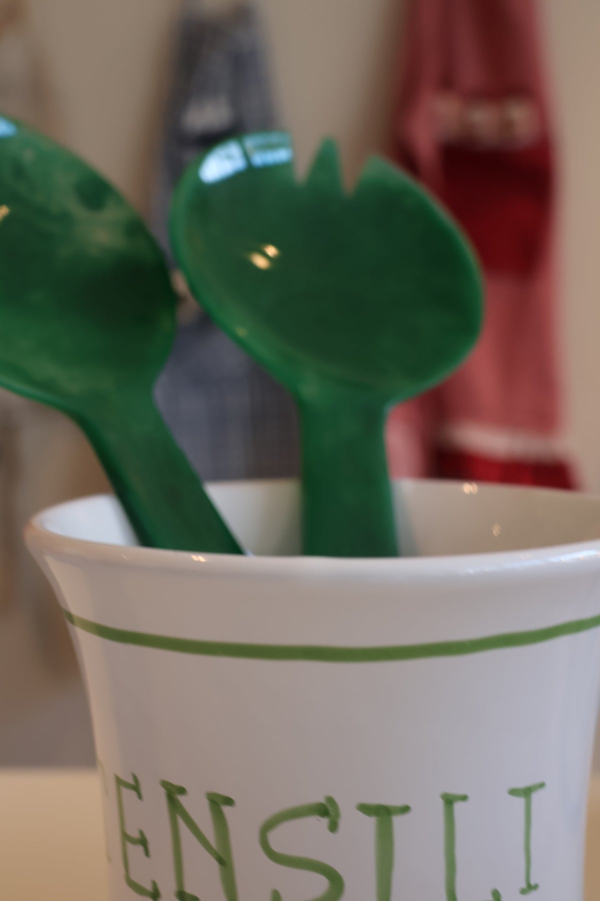 Kitchen utensil holder with inscription – Ø 15 x H 15 cm