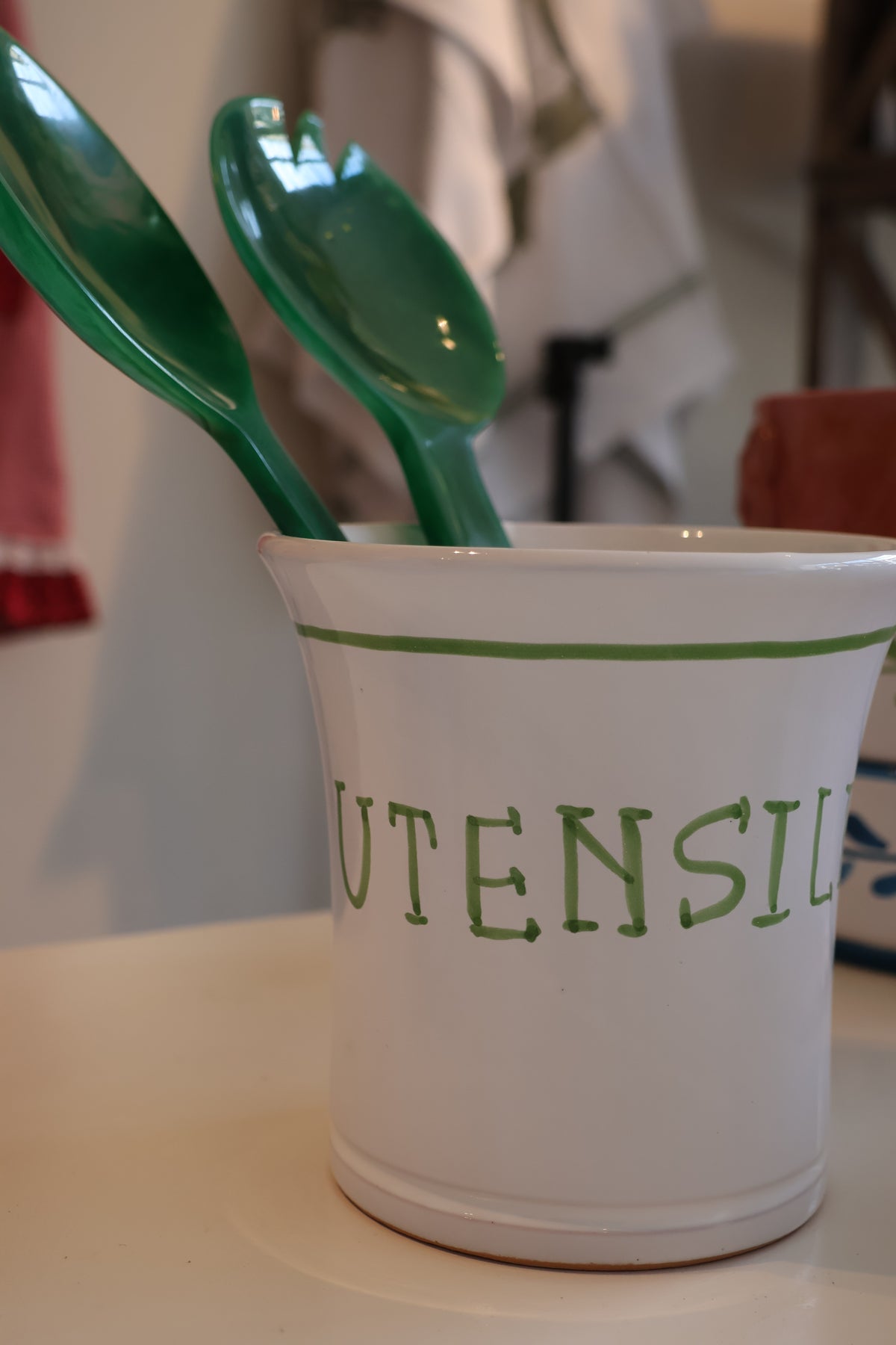 Kitchen utensil holder with inscription – Ø 15 x H 15 cm