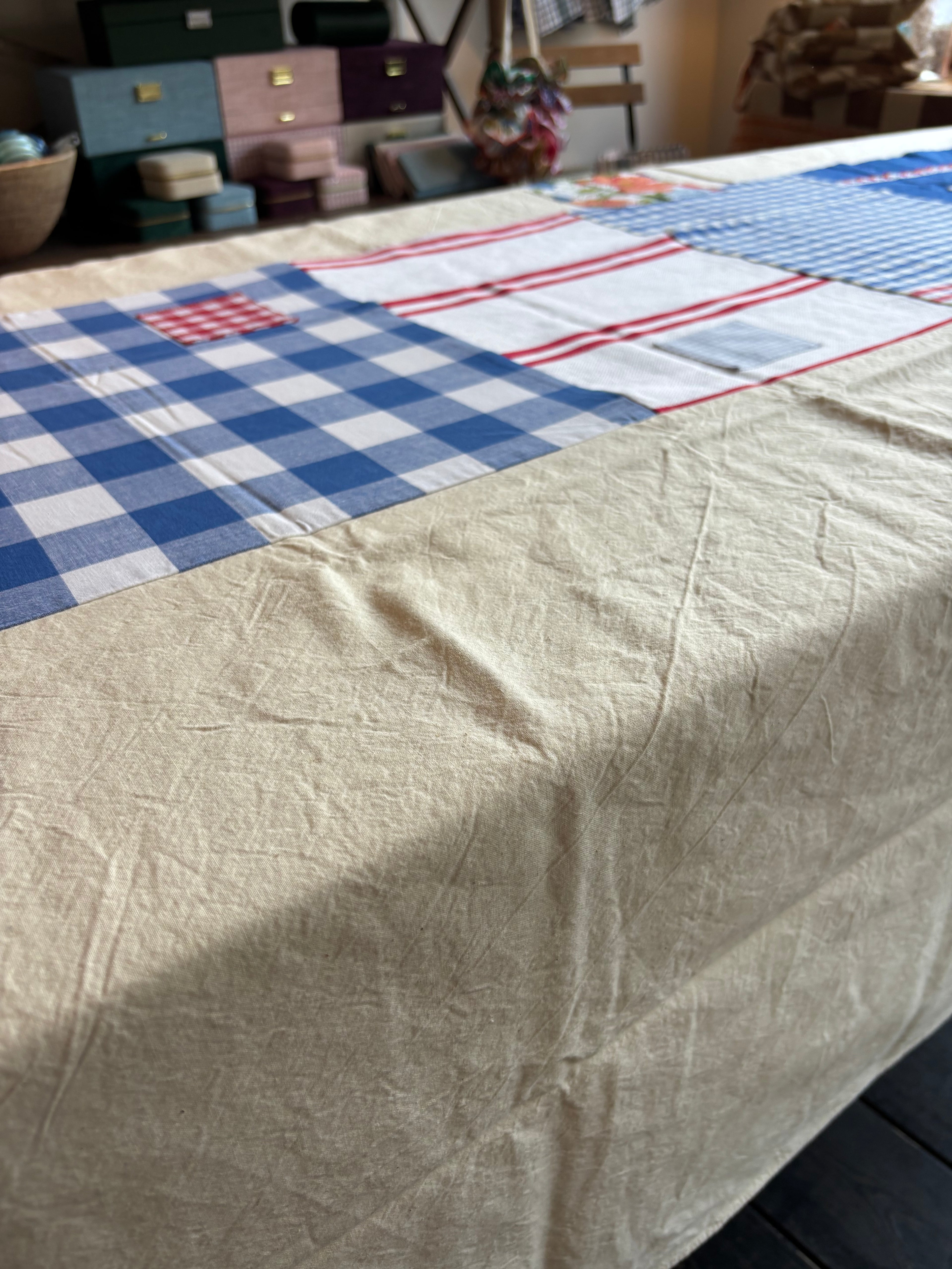 Tablecloth - Off-white with blue patchwork - 175x250cm