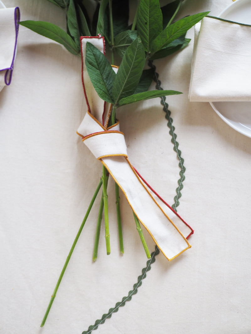 Tafellaken - Gebroken wit gekleurde cirkels - 150 x 240 cm