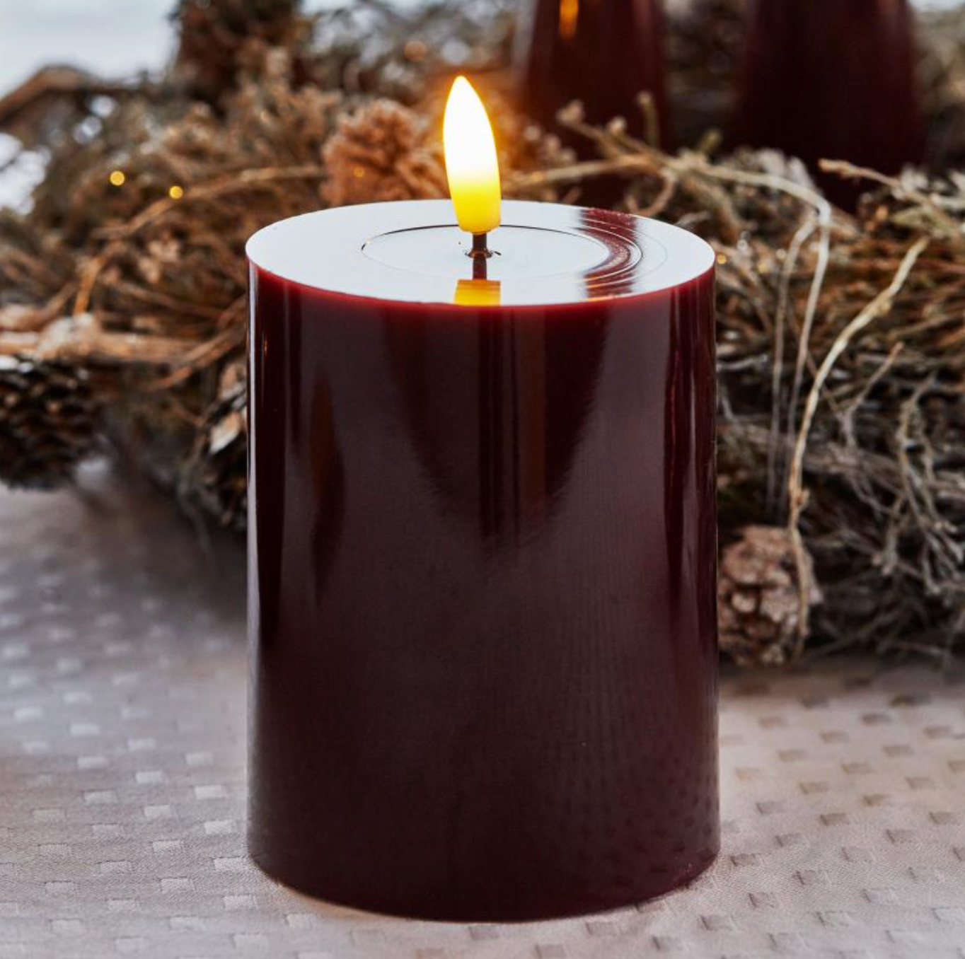 LED pillar candle Ø7.5 x 10 cm – Bordeaux