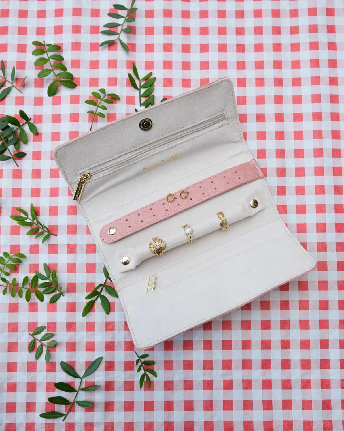 Velvet jewelry pouch - Light pink