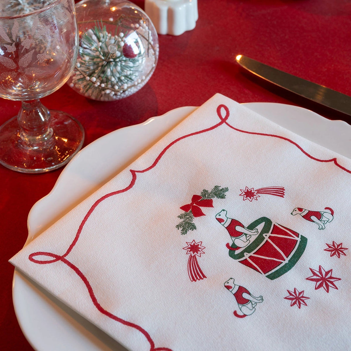 Papieren kerst- en winterservetten 40x40