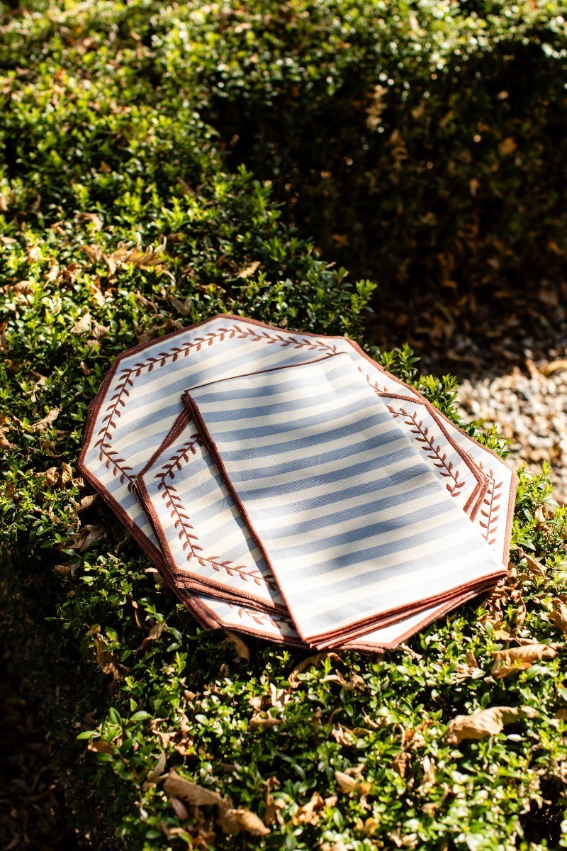 Stain-Resistant Linen Placemat – 50x35 cm - Blue Stripes